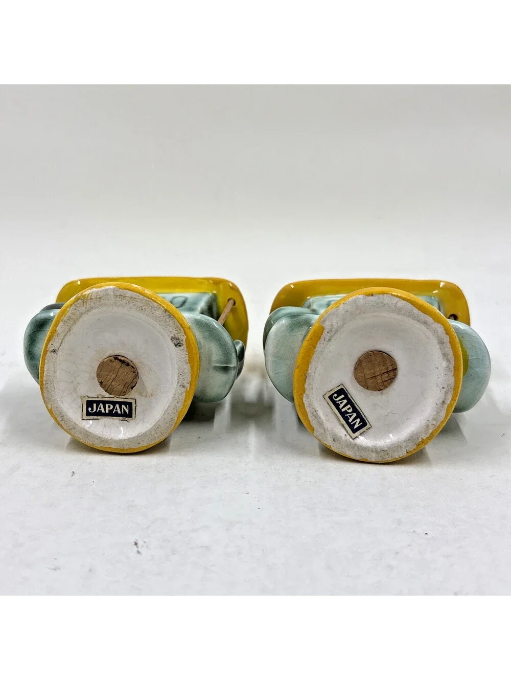 Vintage San Francisco Trolley, Cable Car Salt & Pepper Shakers, Yellow & Green